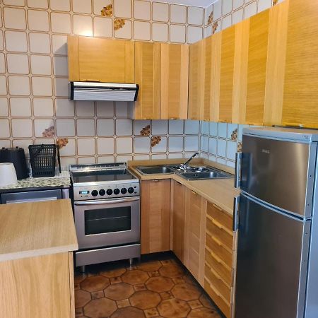 Appartment Deville With Garden موينا المظهر الخارجي الصورة