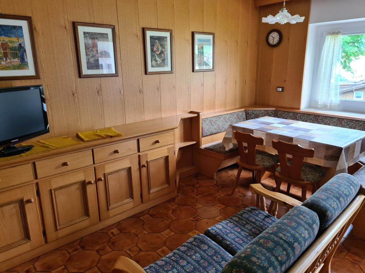 Appartment Deville With Garden موينا المظهر الخارجي الصورة
